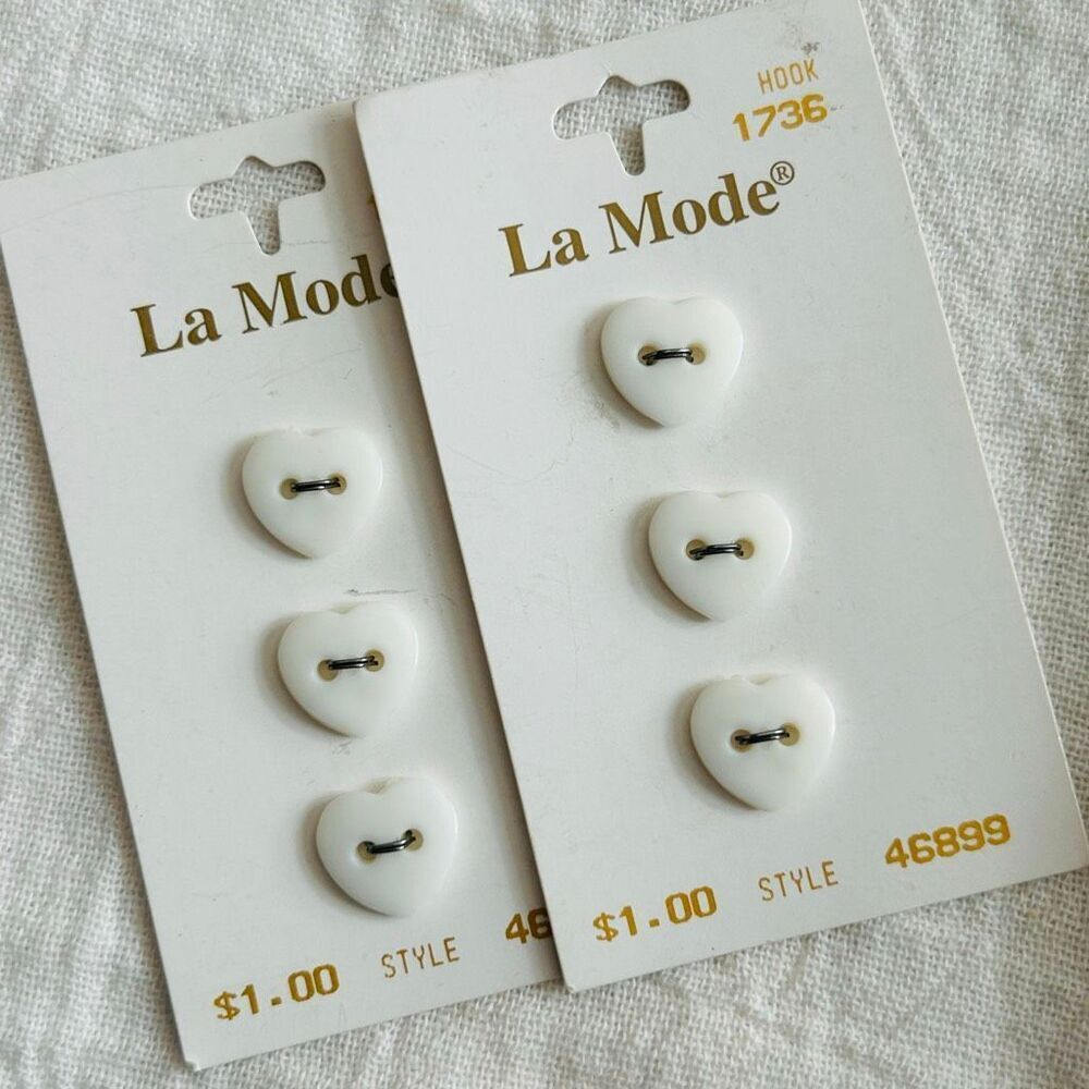(6) Vintage La Mode White Heart Buttons Made in Italy